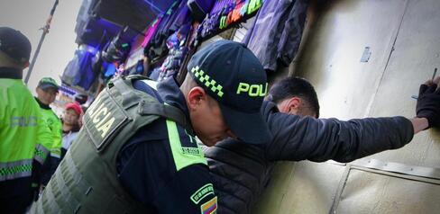 Una moto incautada y una captura por falsedad marcaria, en operativo conjunto en Suba