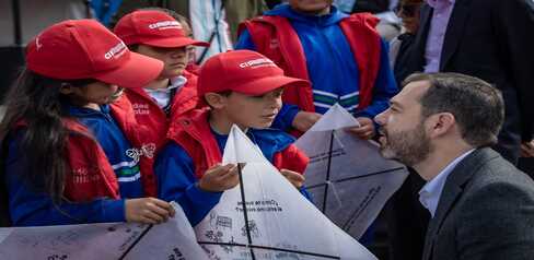 ntornos Escolares Inspiradores, la gran apuesta del alcalde Galán para proteger e inspirar a las niñas, niños y jóvenes de Bogotá