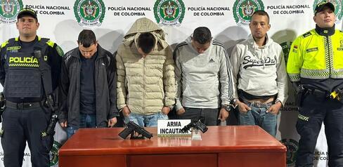 Cuatro delincuentes capturados tras persecución en Puente Aranda