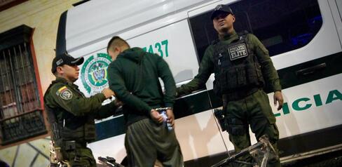 Capturado hombre en La Favorita con tres chasis de motocicletas que tenían los sistemas de identificación borrados