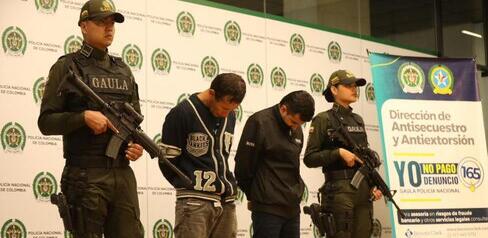 Dos capturados en flagrancia por extorsión. Se hacían pasar por integrantes de la Segunda Marquetalia