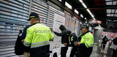 Más de 300 policías implementaron el ‘Plan Acordeón’ para prevenir el hurto en el sistema masivo de transporte