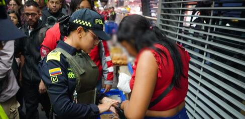 Capturado sujeto por realizar tocamientos a una mujer durante operativos en TransMilenio