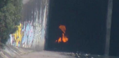Capturado por quemar basura dentro de un túnel en el norte de Bogotá
