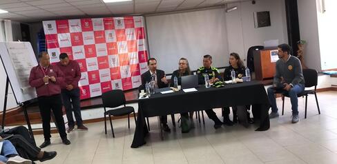 Escuchamos a líderes comunitarios para construir iniciativas que permitan mejorar la convivencia