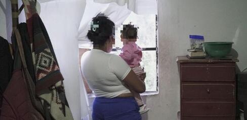 San Bernardo | Autoridades encuentran a una niña de un año en un pagadiario donde se escondían más de 400 dosis de estupefacientes