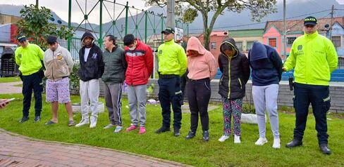 Peligrosa banda de microtráfico de San Bernardo y falso extorsionista de las Farc, principales golpes a la delincuencia esta semana