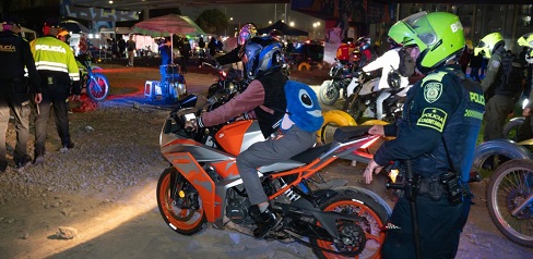 La Policía retiró a los motociclistas