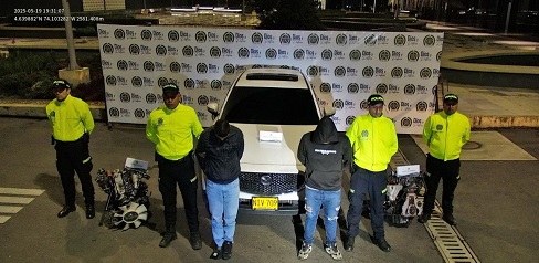 Los hombres fueron capturados por uniformados.