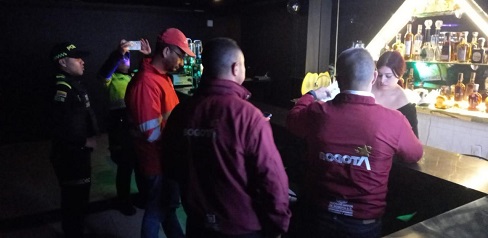 En controles a bares en Bogotá fue rescatada una menor de edad en una casa de lenocinio