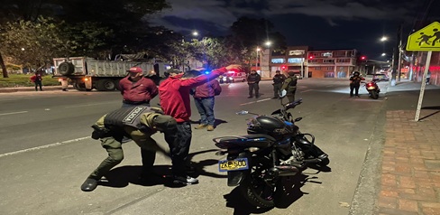 Operativo suspensión bares Engativá