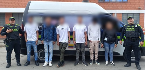 Capturados seis delincuentes tras hurtar a un ciudadano en el sistema de transporte masivo en Bogotá