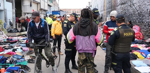 Expulsado extranjero con orden de deportación y decomisados 70 kilos de medicamentos vencidos durante megatoma en María Paz