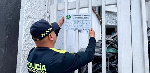 Suspendidos tres parqueaderos que operaban de manera ilegal en garajes y salas en casas de Usaquén