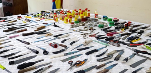 Más de 3.000 armas cortopunzantes que pertenecían a ciudadanos exhabitantes de calle fueron entregadas a la Policía para su destrucción