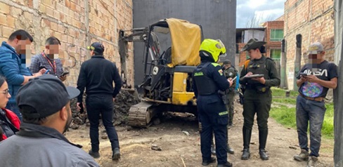 Capturadas dos personas por urbanismo ilegal e incautada maquinaria amarilla en Kennedy