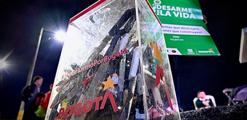 En Plan Desarme comunidad de Bosa entregó armas cortopunzantes para prevenir hechos de violencia