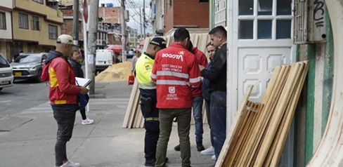 Autoridades ponen orden en Patio Bonito: suspendidos carpintería, taller y otros comercios por invadir el espacio público