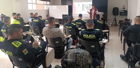 Secretaría de Seguridad capacita a la Policía Nacional en resolución de conflictos y mediación comunitaria