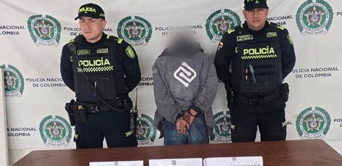 Capturado delincuente con 19 anotaciones tras hurtar diez celulares de un local en Barrios Unidos