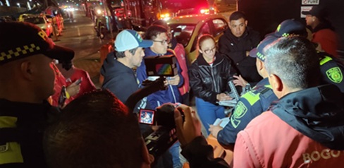 Sigue la incautación de pólvora en Bogotá: 740 kilos encontrados en un camión 