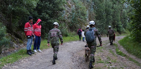 Bogotá refuerza la seguridad en la Quebrada La Vieja con el apoyo de Gestores de Convivencia y brigadistas del Ejército