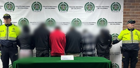 Aprehendidos cinco menores y capturado un adulto tras hurtar un vehículo en el sur de Bogotá