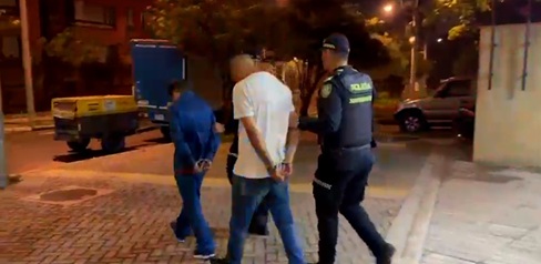 Capturados tras hurtar un camión.