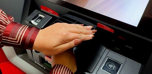 No le de pereza, acepte el acompañamiento de la Policía al retirar dinero y evite ser víctima de fleteo