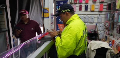 70 celulares incautados y 5 establecimientos cerrados en la Pajarera