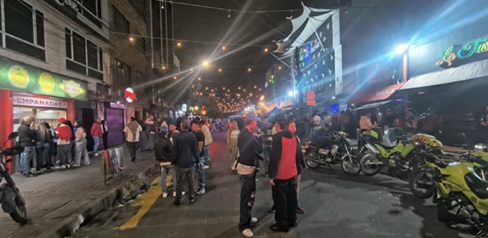Hallados tres menores consumiendo licor dentro de una bodega de un bar en El Restrepo