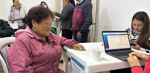   En Suba más de 500 ciudadanos recibieron ayuda con trámites legales para acceder a la salud 