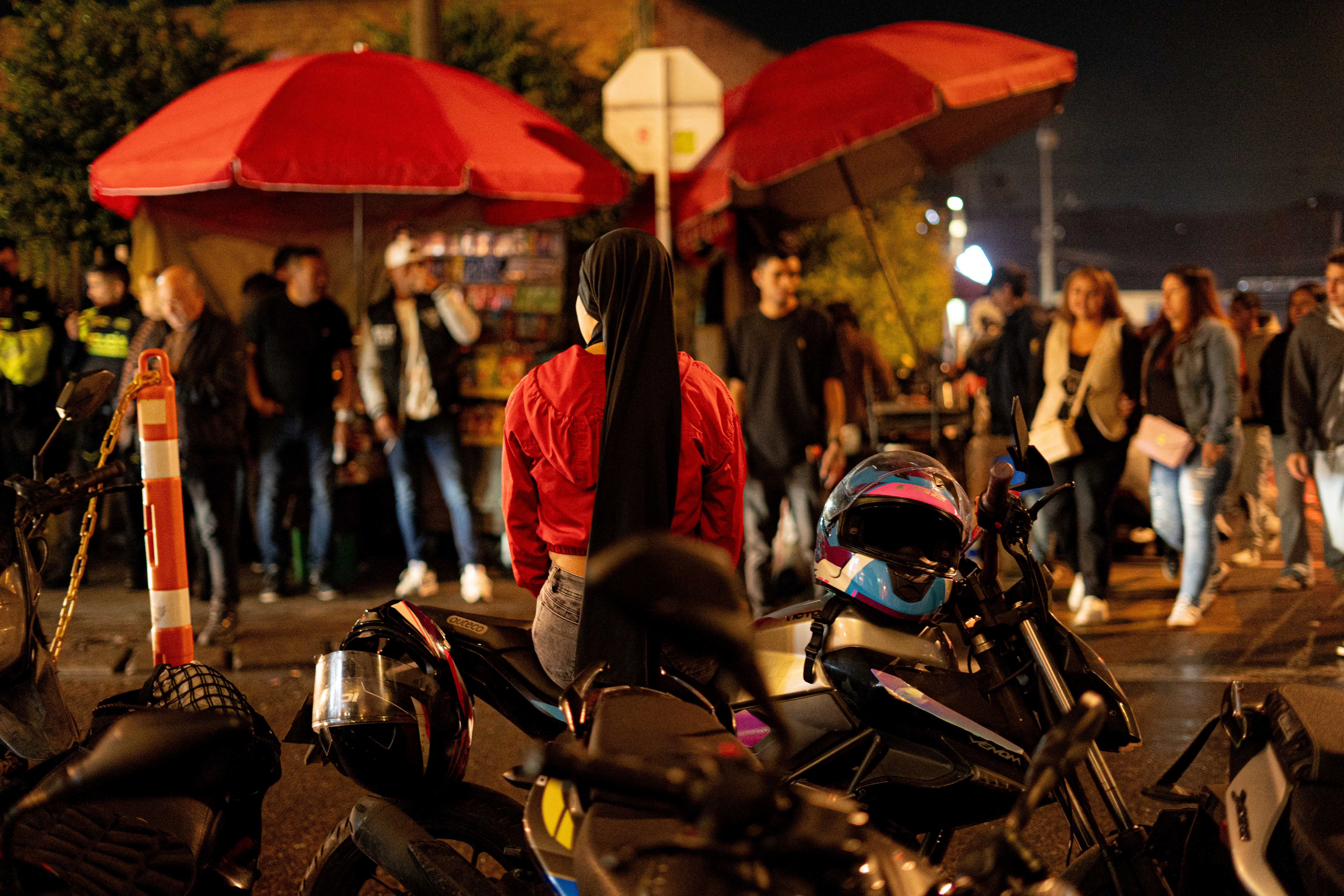Equipo antiriñas acompañó la celebración de San Valentín en zonas de rumba de Suba y Kennedy