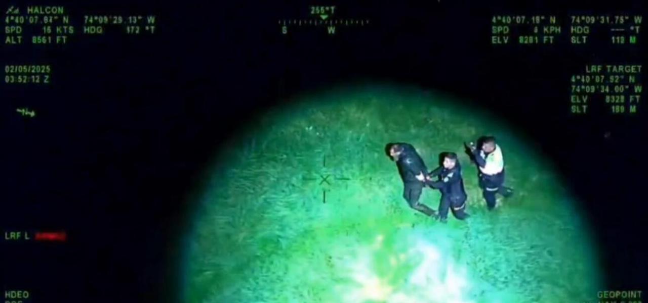 Seguimiento en helicóptero para capturar al hombre