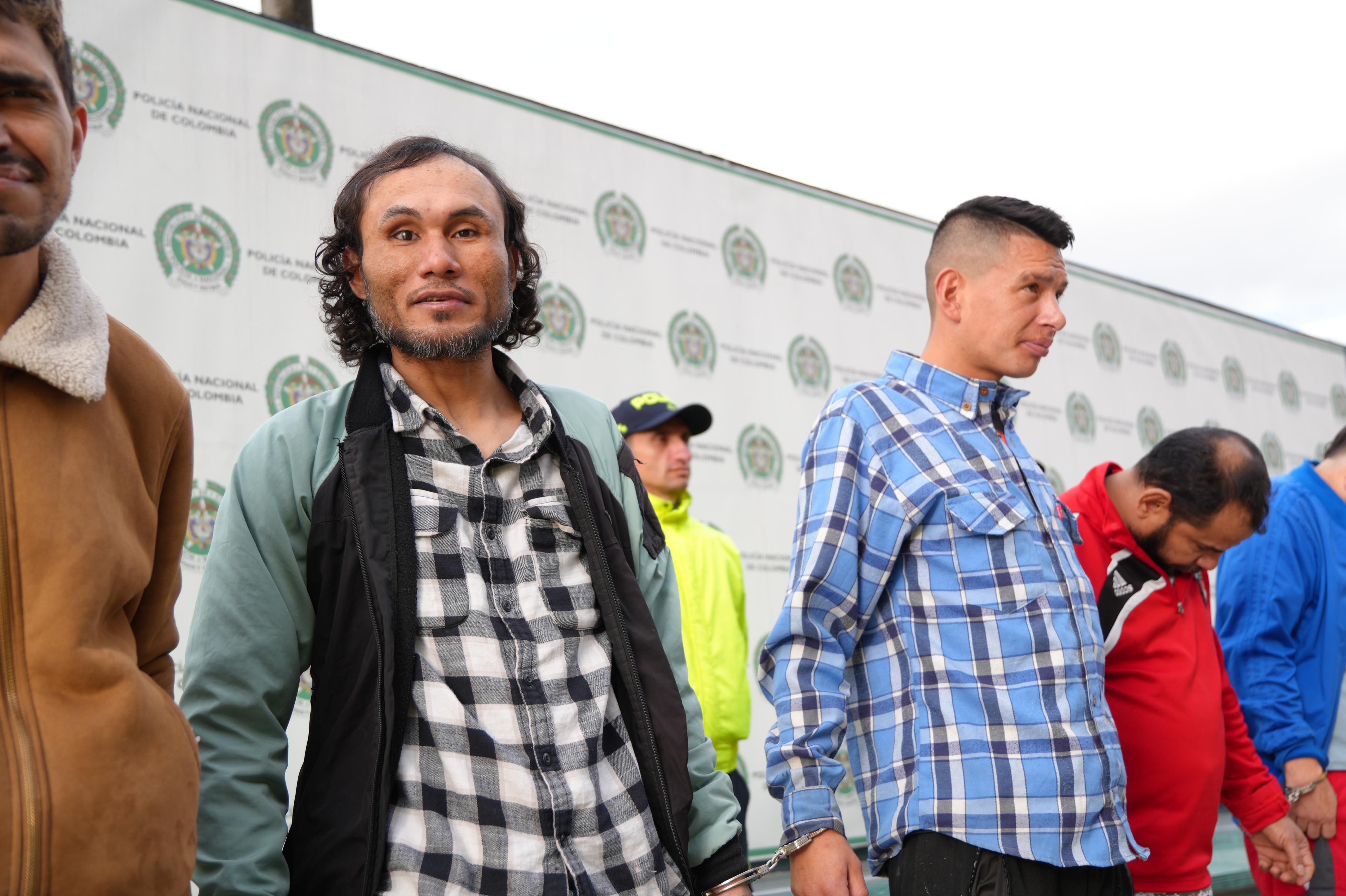 Golpe al microtráfico en Bogotá: dos bandas desmanteladas y 23 capturados en Bosa y Suba