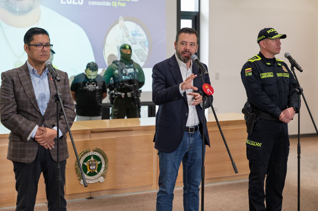 La caída de Misón, el narco que tenía una vida de lujos con fachada de empresario de la noche Secretario de seguridad, alcalde de Bogotá y general de la policía