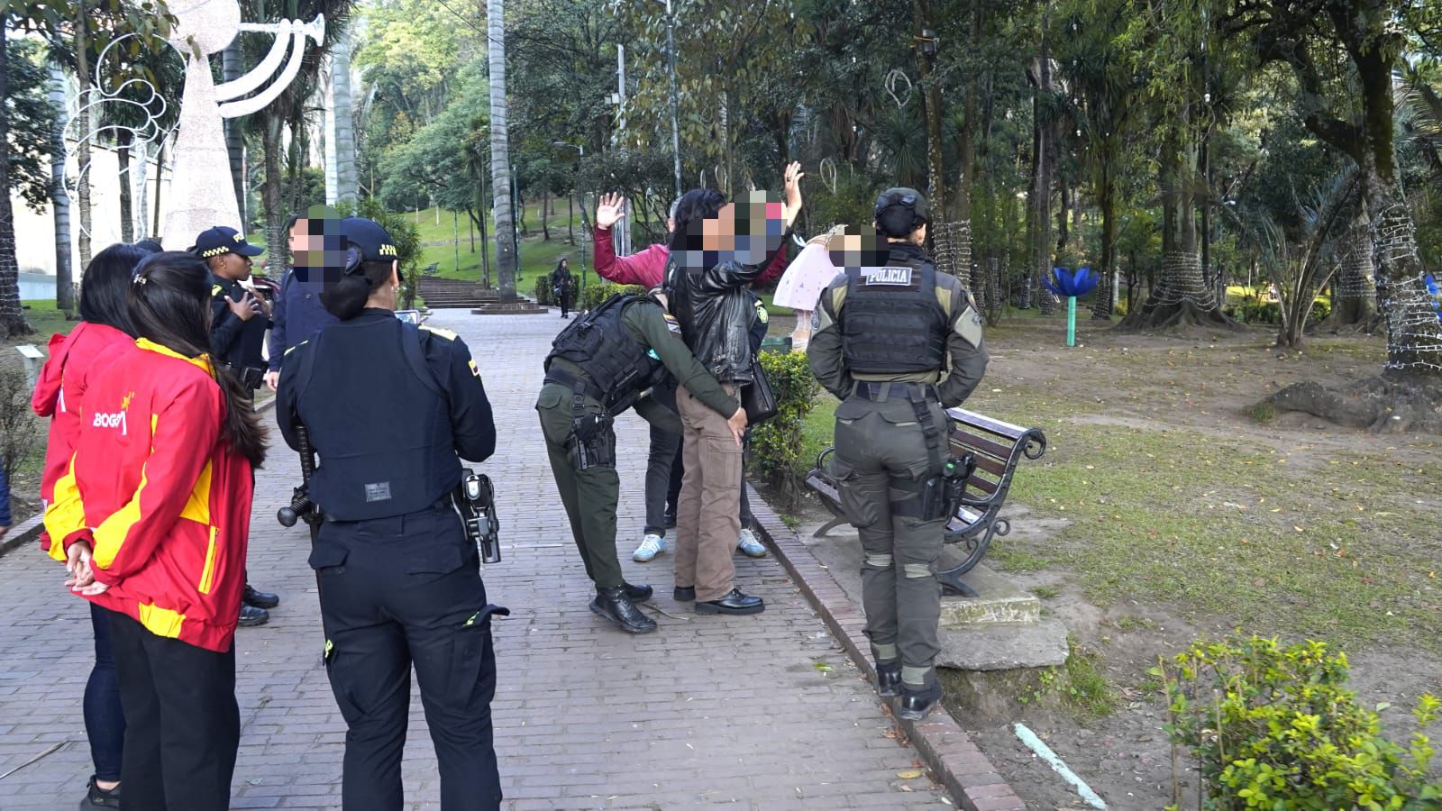 Capturado hombre con más de 200 municiones de fusil en el Parque de La Independencia, en Bogotá