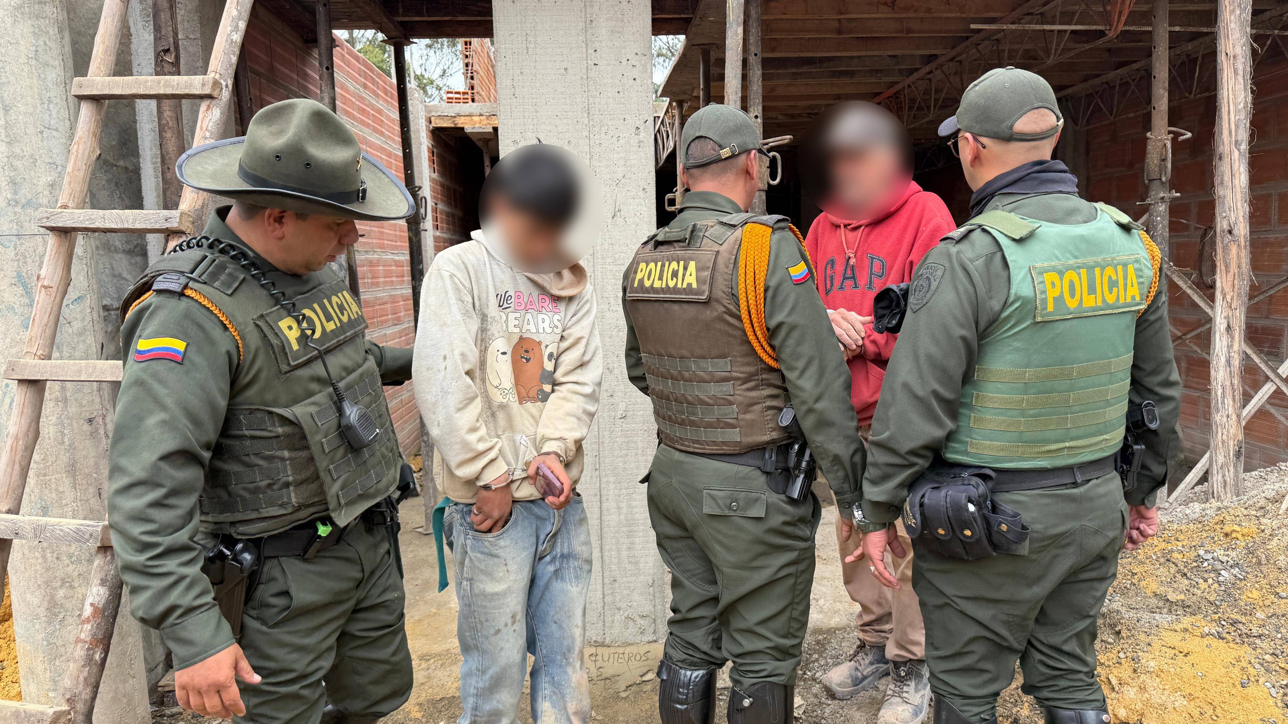 Dos personas capturadas en flagrancia por construir un predio en un área ecológica protegida en Usaquén