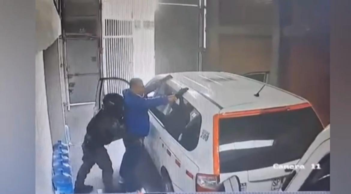 Video | Ni escondiéndose en la tela les sirvió: así cayeron los 13 delincuentes que robaron bodega textil en Fontibón