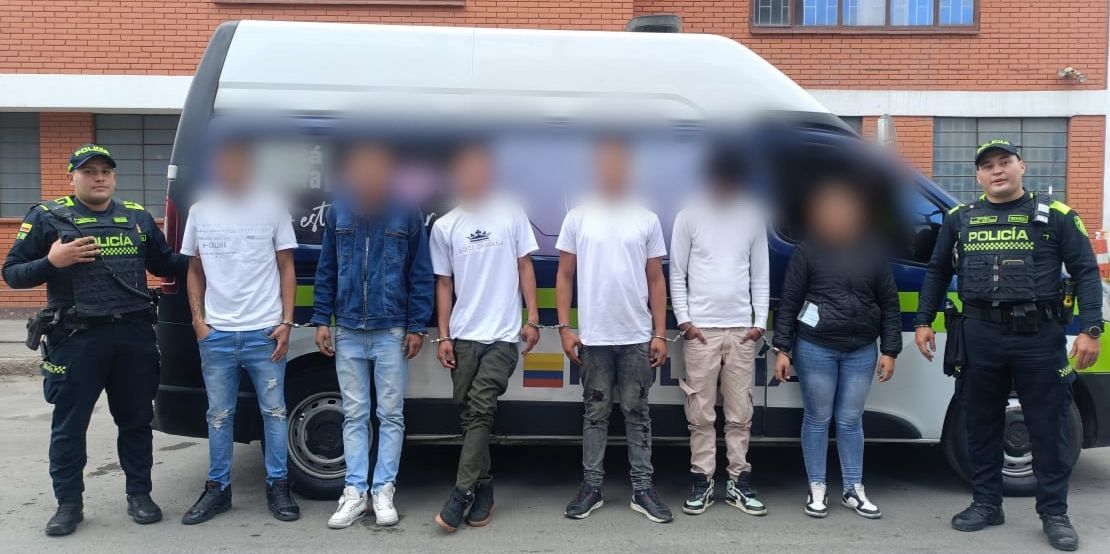 Capturados seis delincuentes tras hurtar a un ciudadano en el sistema de transporte masivo en Bogotá
