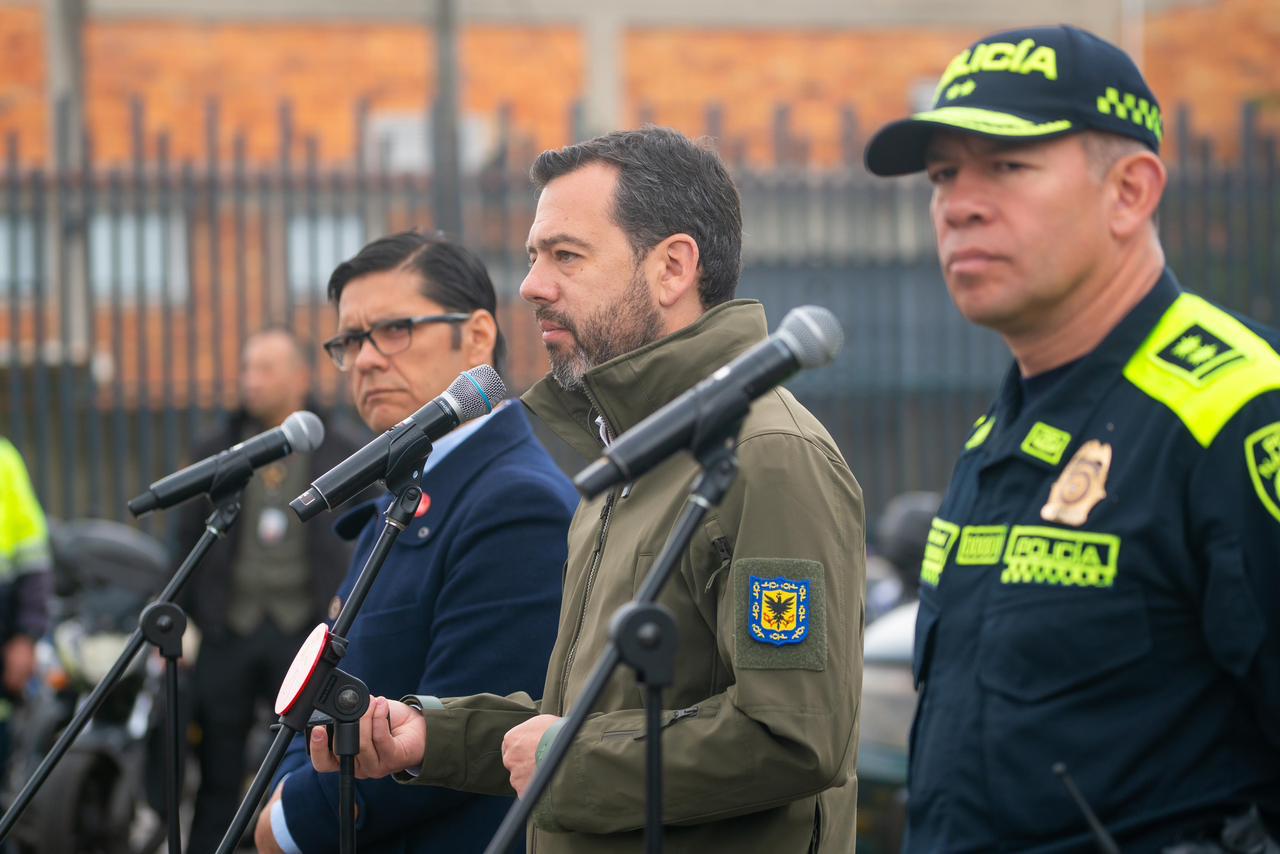 43 carros y motos recuperados en duro golpe contra el robo de automotores en Bogotá