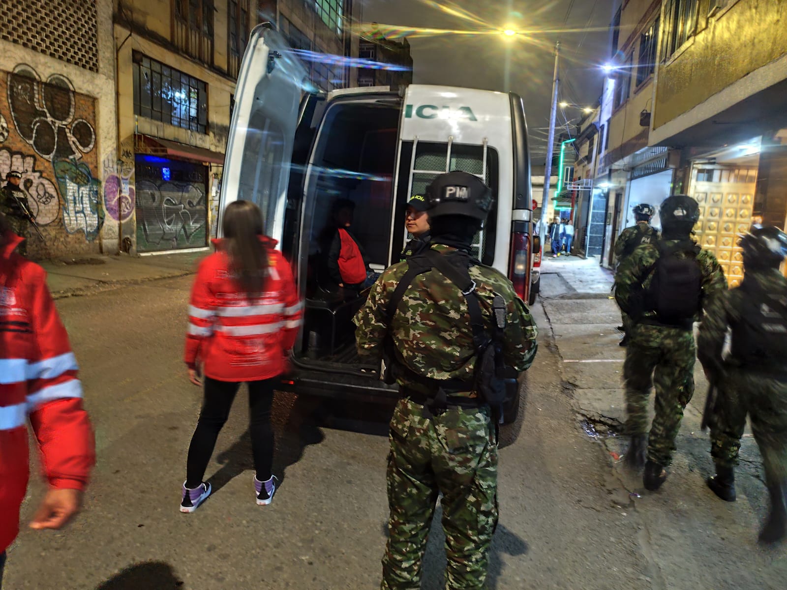 Desarticuladas dos bandas de microtráfico, capturados después de robar una camioneta en frenética persecución y más golpes a la delincuencia esta semana Desarticuladas dos bandas de microtráfico, capturados después de robar una camioneta en frenética persecución y más golpes a la delincuencia esta semana