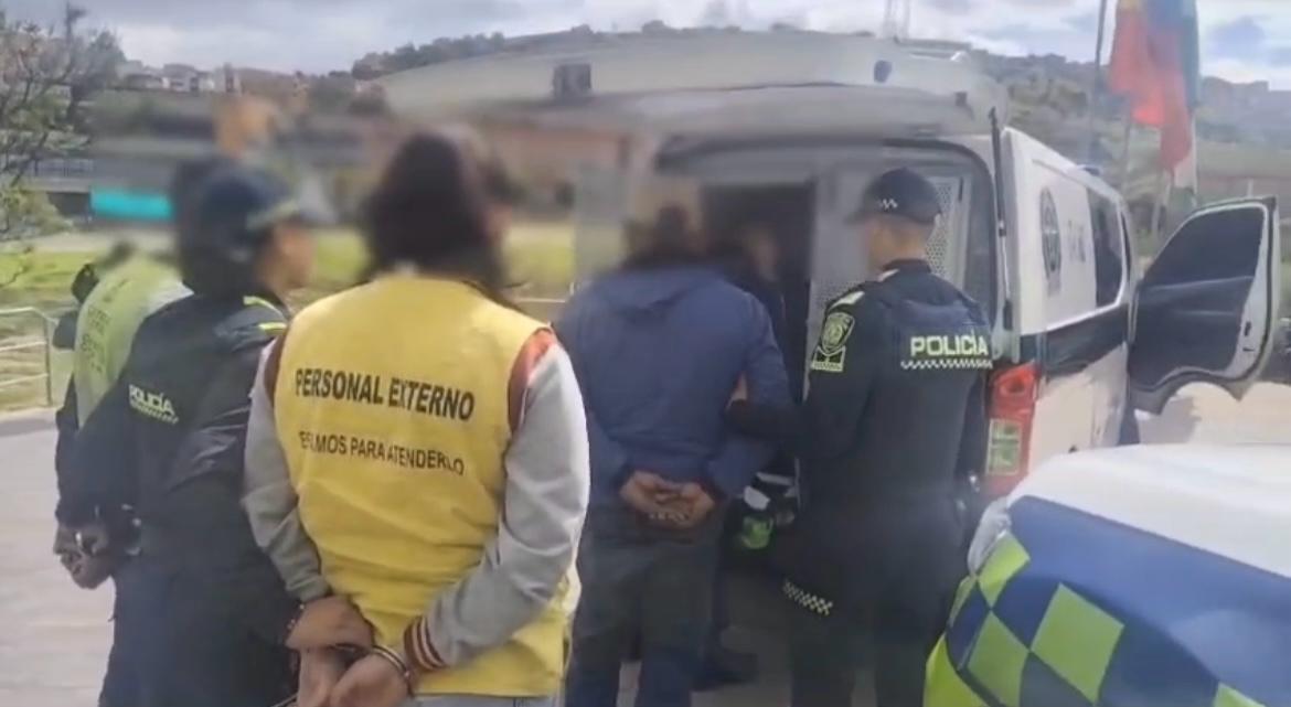 Capturados tres delincuentes que haciéndose pasar por contratistas intentaron robar barreras de seguridad vial