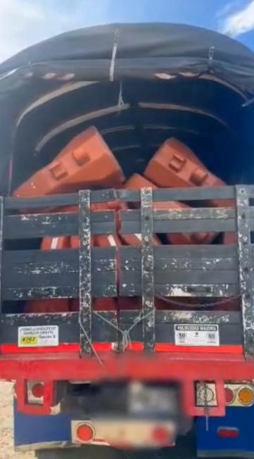 Capturados tres delincuentes que haciéndose pasar por contratistas intentaron robar barreras de seguridad vial