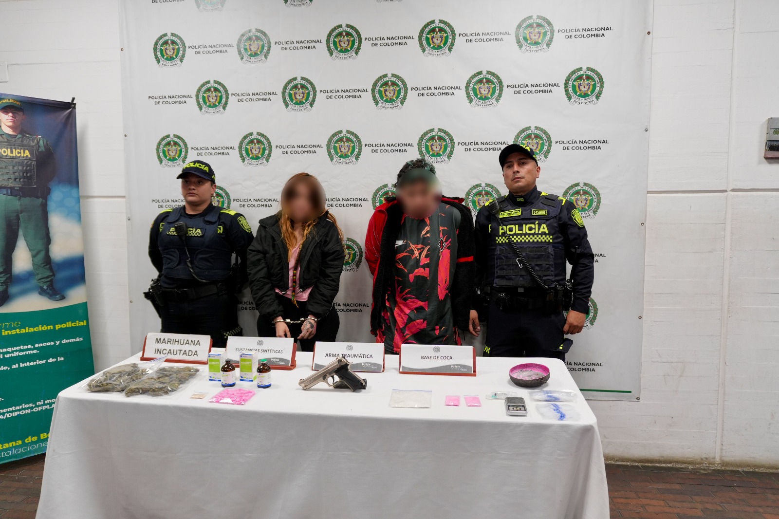 Desmantelada fábrica de estupefacientes que se escondía tras la fachada de una barbería en Ciudad Bolívar Desmantelada fábrica de estupefacientes que se escondía tras la fachada de una barbería en Ciudad Bolívar