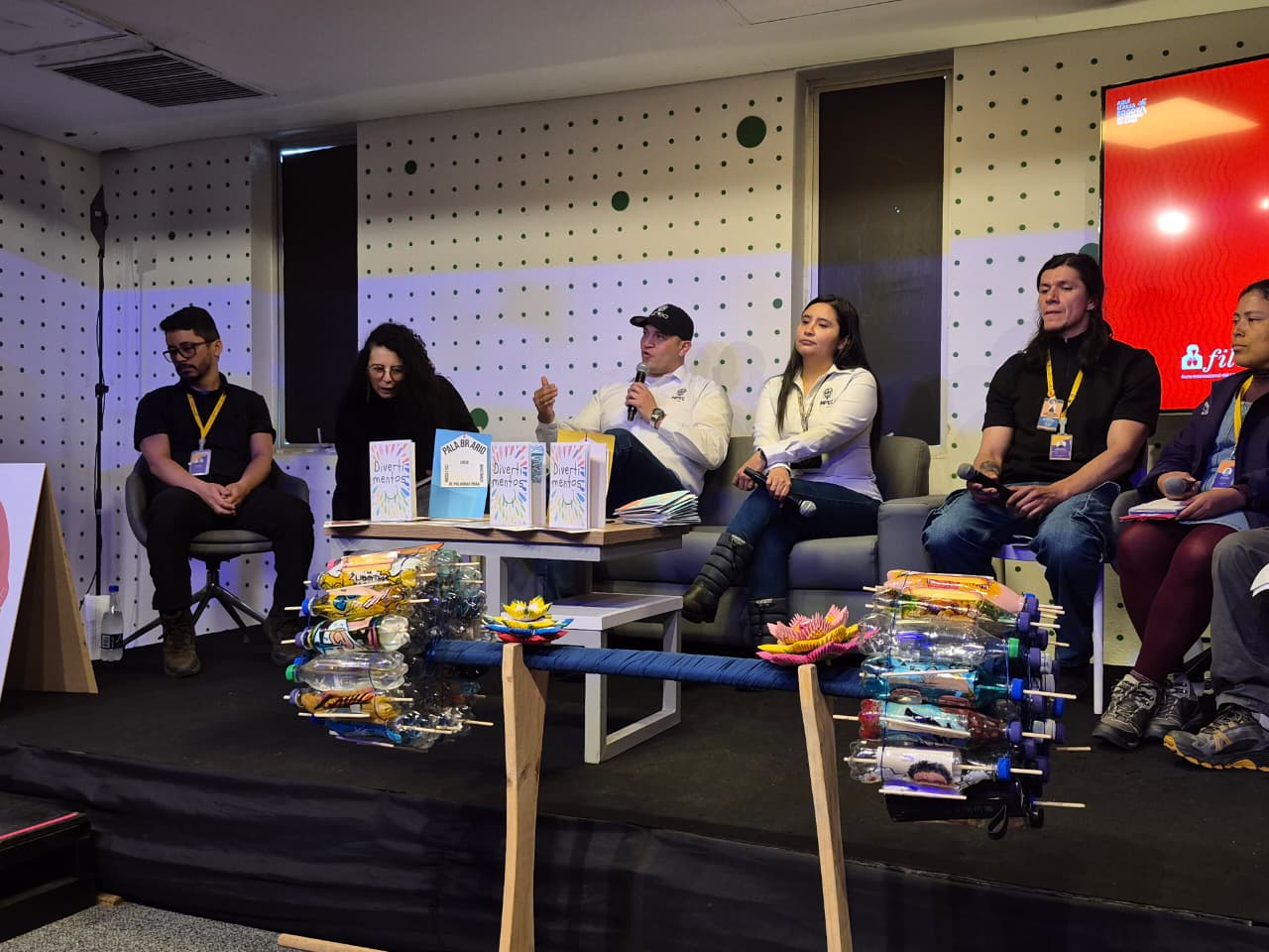  Biblioteca de la Cárcel Distrital en la FILBO 2026: historias y sonidos desde la privación de la libertad 