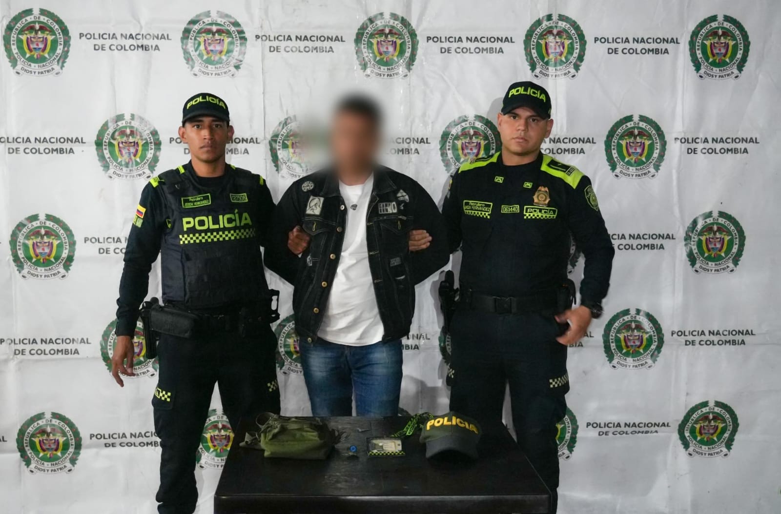 Tras una persecución cayó falso policía que intentaba hurtar en el Portal del Norte