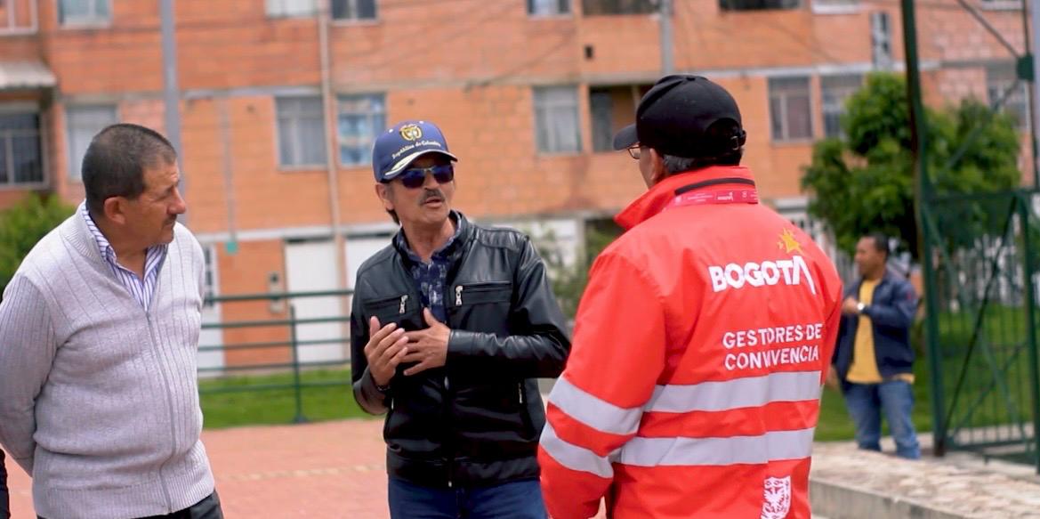 Martín Rojas el Gestor de Convivencia que arriesga su vida para recuperar los parques de la localidad de Bosa