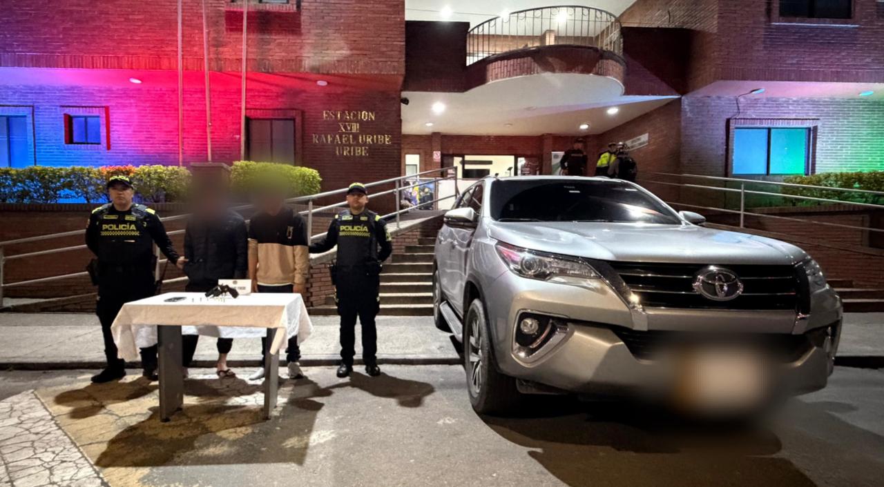 Video | Policía y comunidad, frustraron el hurto de una camioneta de alta gama en Villa Mayor