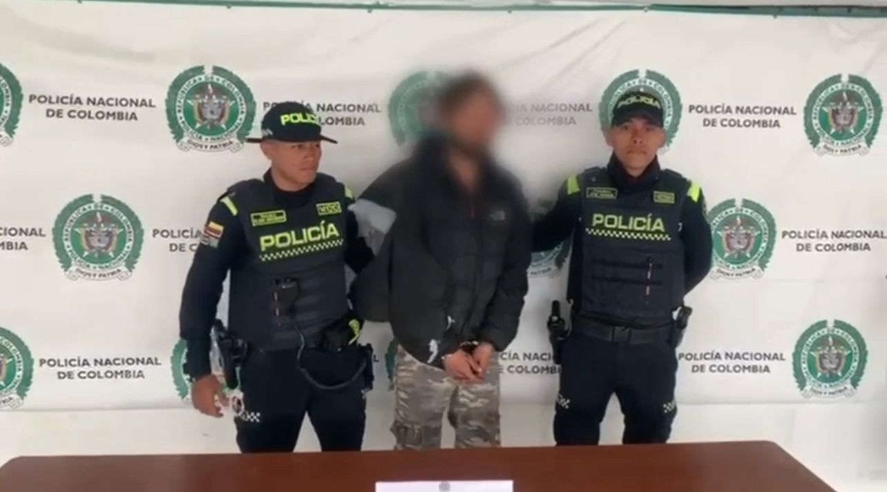 A la cárcel delincuente que intentó hurtar una vivienda en Barrios Unidos ¡Tenía 12 anotaciones judiciales! A la cárcel delincuente que intentó hurtar una vivienda en Barrios Unidos ¡Tenía 12 anotaciones judiciales!